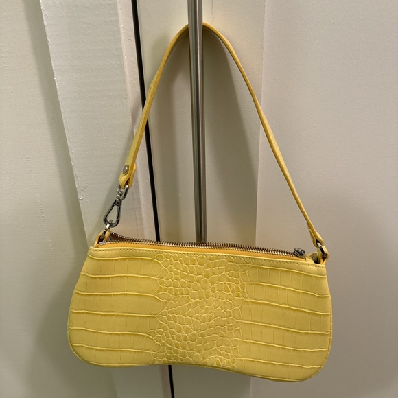 Yellow croc-embossed leather shoulder bag #croc #punk #grunge #butteryellow - Picture 2 of 6